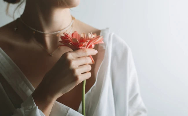 Abbigliamento donna P/E 2026: dettagli sofisticati, atmosfera elegante