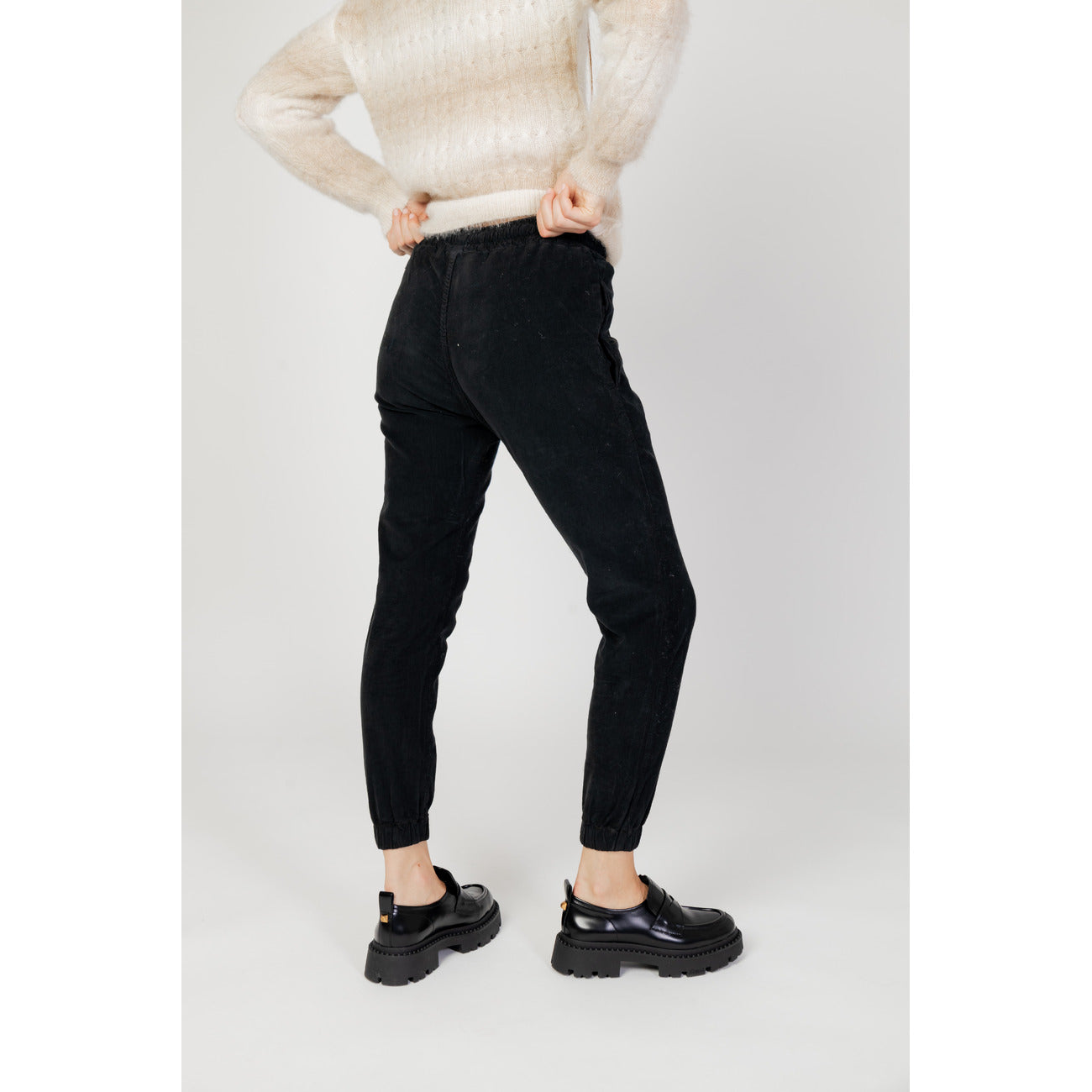 Hanny Deep - Hanny Deep Pantalones Mujer